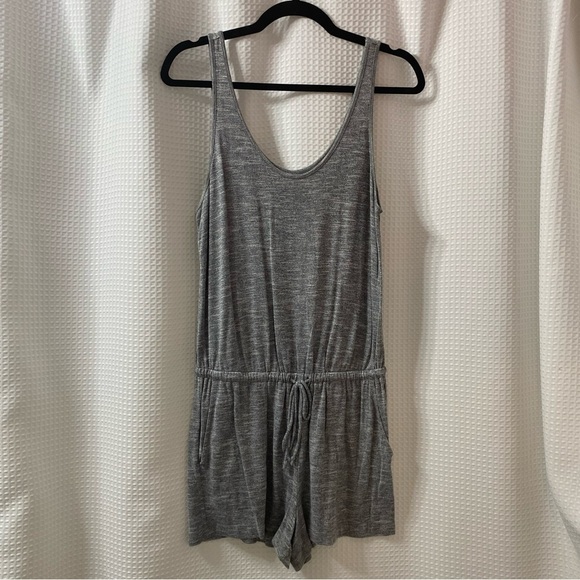 NWOT L&G Drawstring Romper - Picture 2 of 5